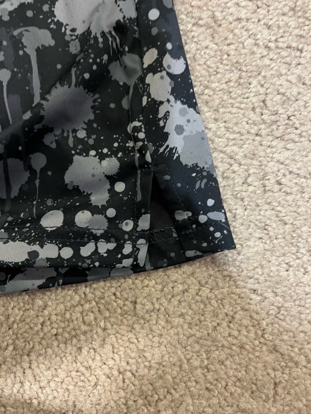 Pins & Aces Shadow Drip Paint Splatter Golf Polo - Picture 3 of 6